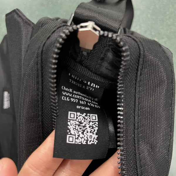 Trapstar Cobra T Bag Black/Silver