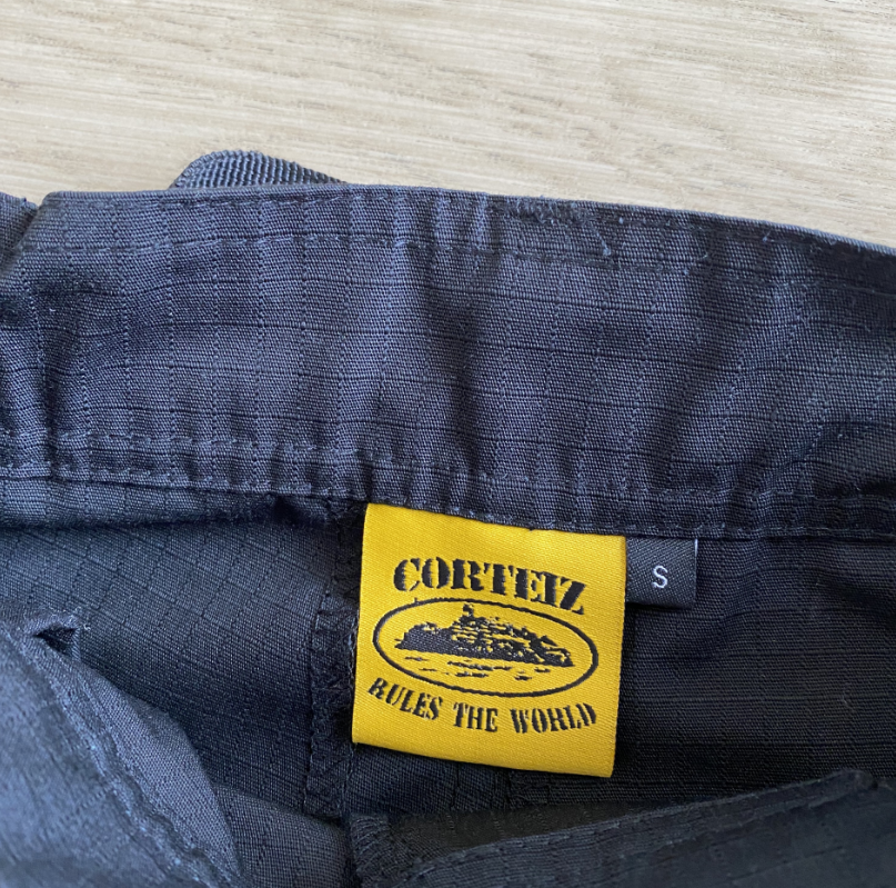 Corteiz Shorts Yellow Patch
